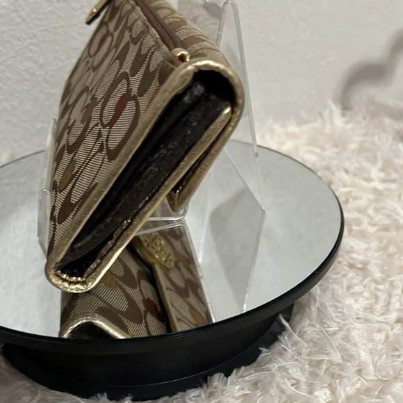 Coach Signature Clutch Wallet - Brown and Gold - Picture 4 of 16